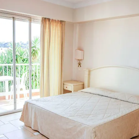 Apartment Carlton.2 *